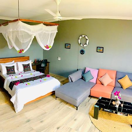 Bed and Breakfast Uroa Getaway Экстерьер фото