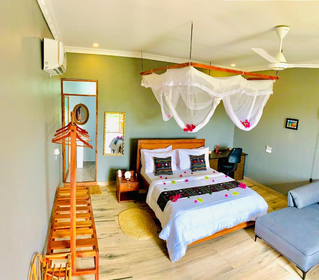 Bed and Breakfast Uroa Getaway Экстерьер фото