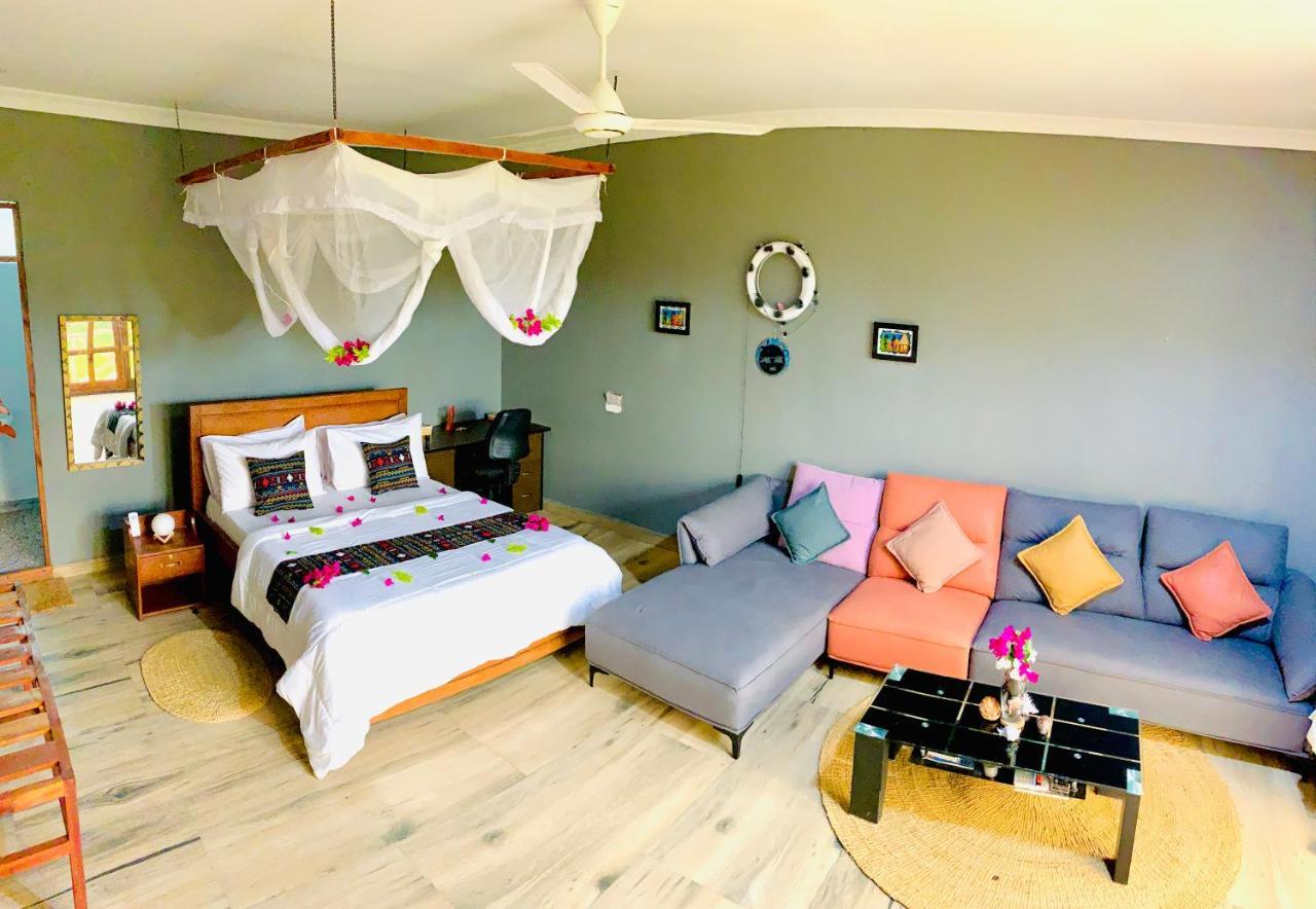 Bed and Breakfast Uroa Getaway Экстерьер фото