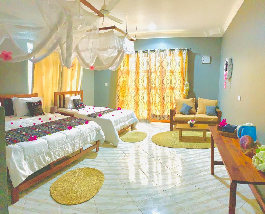 Bed and Breakfast Uroa Getaway Экстерьер фото